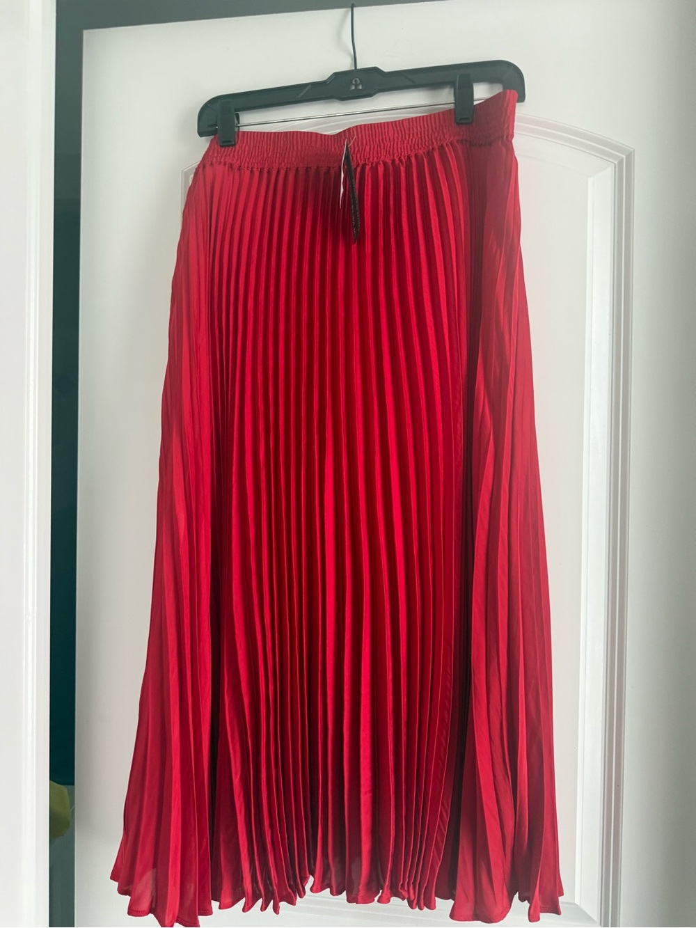 Banana Republic Red Pleated Midi Skirt